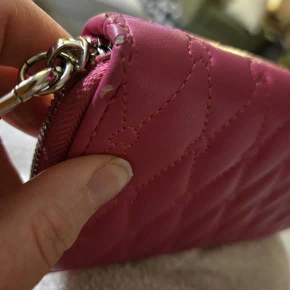 Betsey Johnson Azalea Rosebud XO Quilted Heart Wallet Wristlet pink silver Hardw - Picture 8 of 9